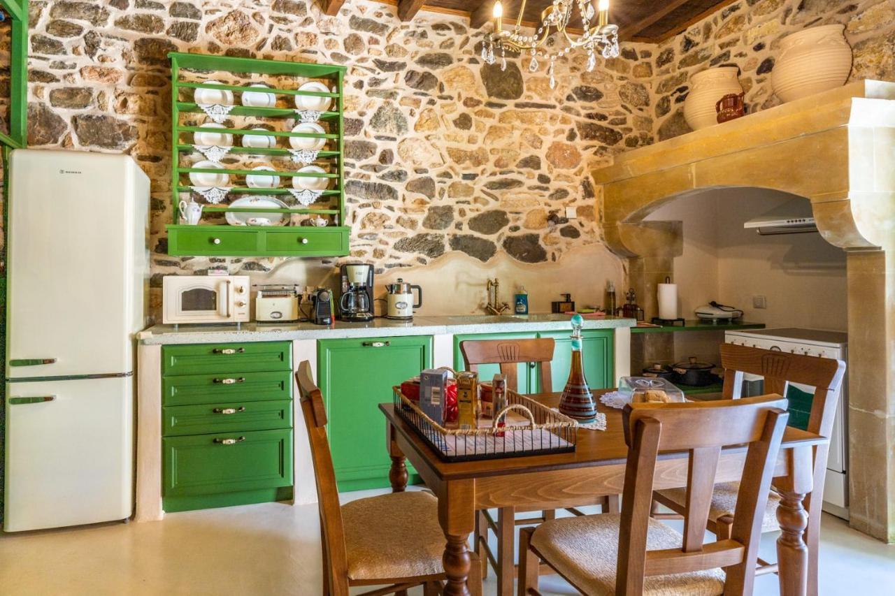 Aggel'S House - Stone House - Private Pool - Courtyard - Countryside Views Villa Kato Episkopi Exterior photo